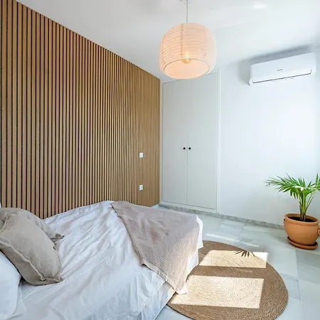 Apartment La Riviera - Stunning By The Beach *